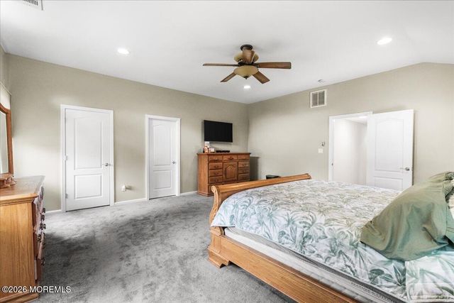 17 West Avenue, Old Bridge, NJ 08857