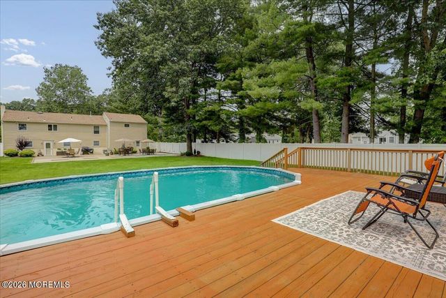 17 West Avenue, Old Bridge, NJ 08857