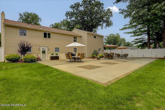 17 West Avenue, Old Bridge, NJ 08857