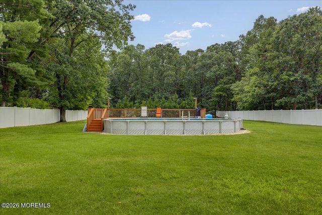 17 West Avenue, Old Bridge, NJ 08857