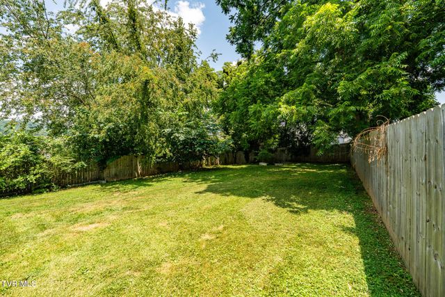 2904 Dorothy Street, Johnson City, TN 37604