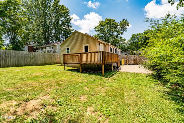 2904 Dorothy Street, Johnson City, TN 37604
