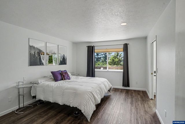 920 NW Carpathian Dr, Corvallis, OR 97330
