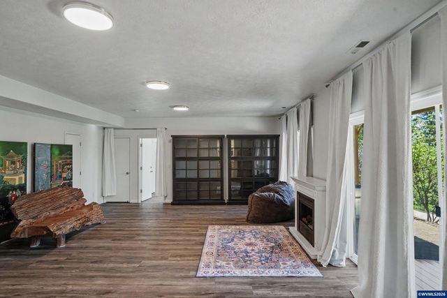 920 NW Carpathian Dr, Corvallis, OR 97330