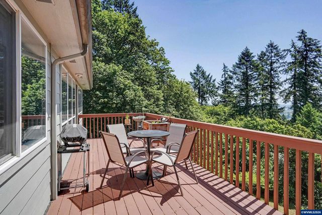 920 NW Carpathian Dr, Corvallis, OR 97330