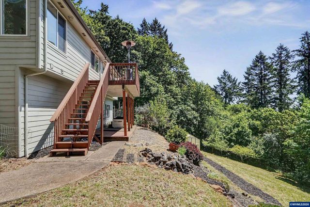 920 NW Carpathian Dr, Corvallis, OR 97330