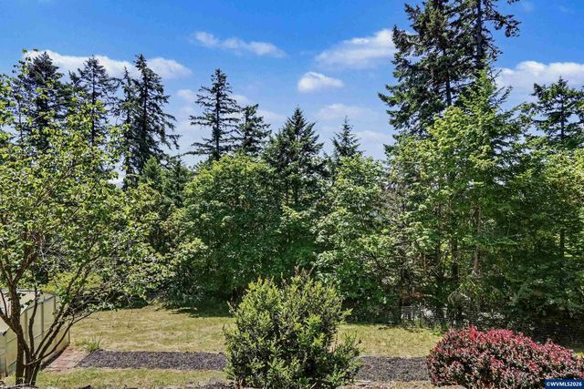 920 NW Carpathian Dr, Corvallis, OR 97330