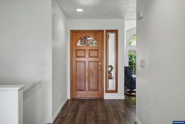 920 NW Carpathian Dr, Corvallis, OR 97330
