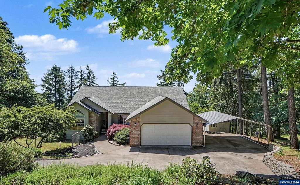 920 NW Carpathian Dr, Corvallis, OR 97330