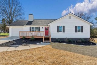 25 Twin Branches Lane SW, Cartersville, GA 30120