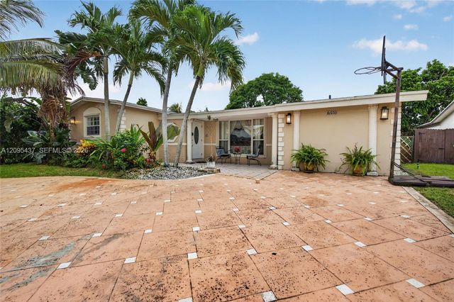 8508 Long Acre Drive, Miramar, FL 33025
