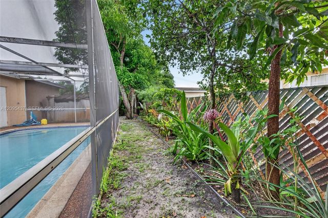 8508 Long Acre Drive, Miramar, FL 33025