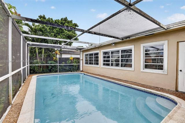 8508 Long Acre Drive, Miramar, FL 33025