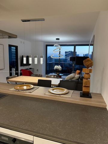 1000 Brickell Plz 2011, Miami, FL 33131