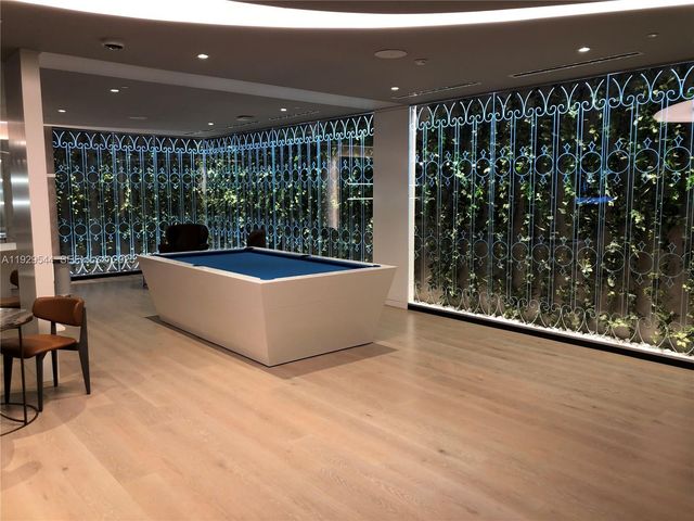 1000 Brickell Plz 2011, Miami, FL 33131