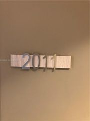 1000 Brickell Plz 2011, Miami, FL 33131