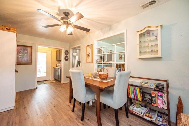 104 Bonita Avenue, Galveston, TX 77550