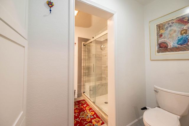 104 Bonita Avenue, Galveston, TX 77550