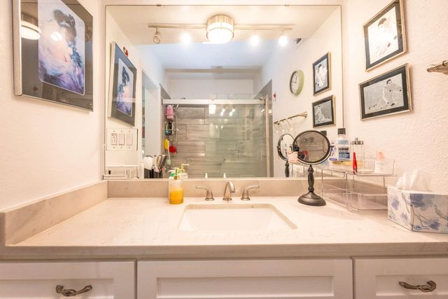 104 Bonita Avenue, Galveston, TX 77550