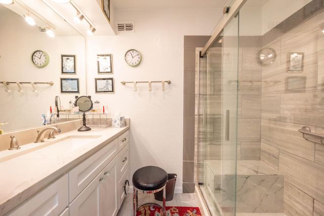 104 Bonita Avenue, Galveston, TX 77550