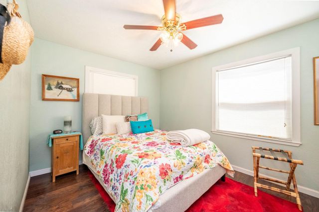 104 Bonita Avenue, Galveston, TX 77550