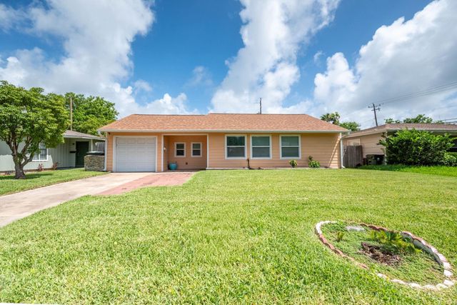 104 Bonita Avenue, Galveston, TX 77550