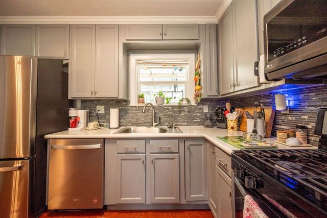 104 Bonita Avenue, Galveston, TX 77550
