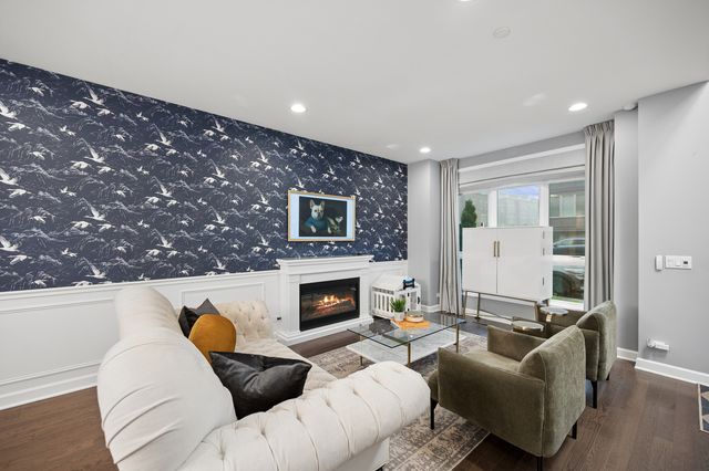 1279 Gateway Court, Northbrook, IL 60062