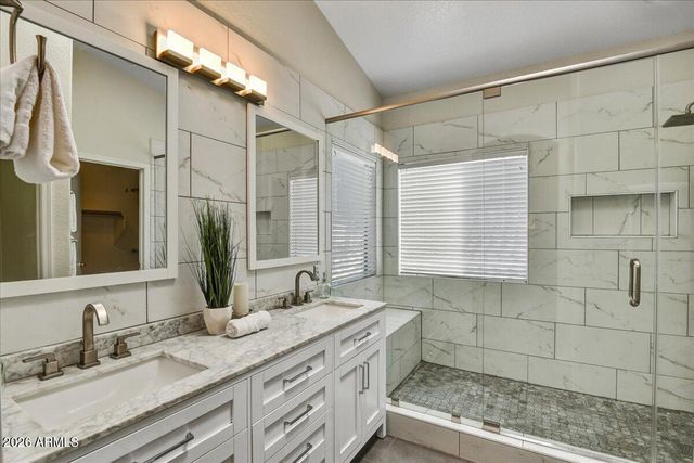 2928 E PONTIAC Drive, Phoenix, AZ 85050