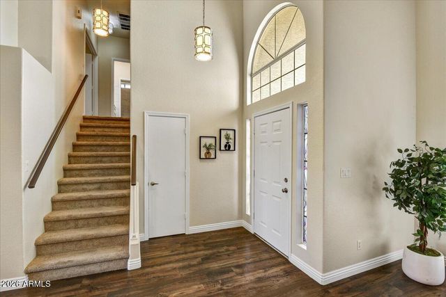 2928 E PONTIAC Drive, Phoenix, AZ 85050