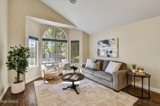 2928 E PONTIAC Drive, Phoenix, AZ 85050