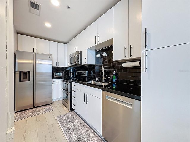 155 S COURT AVENUE 1911, Orlando, FL 32801