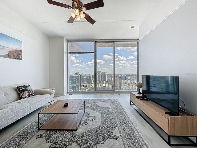 155 S COURT AVENUE 1911, Orlando, FL 32801