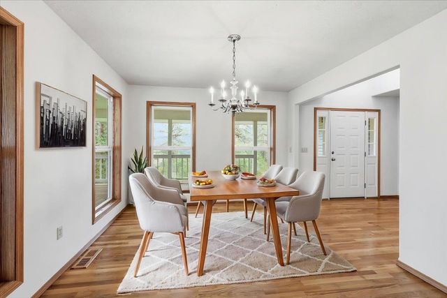 19722 E Pheasant Dr, Greenacres, WA 99016