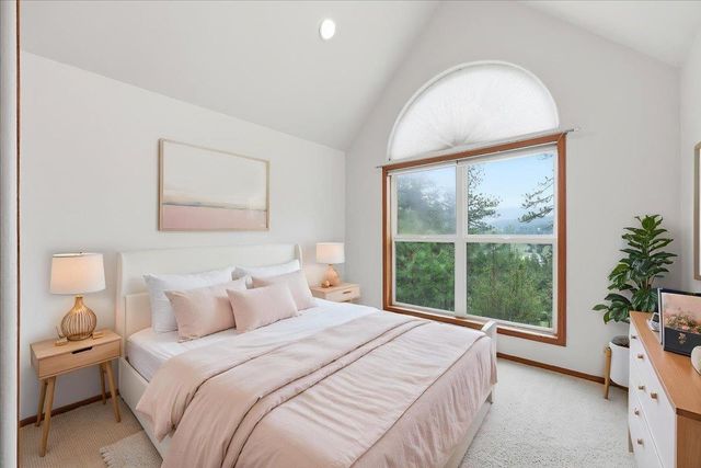 19722 E Pheasant Dr, Greenacres, WA 99016