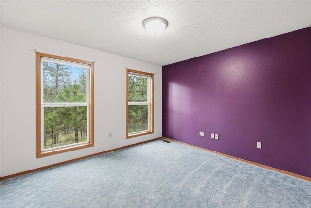 19722 E Pheasant Dr, Greenacres, WA 99016