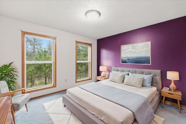 19722 E Pheasant Dr, Greenacres, WA 99016