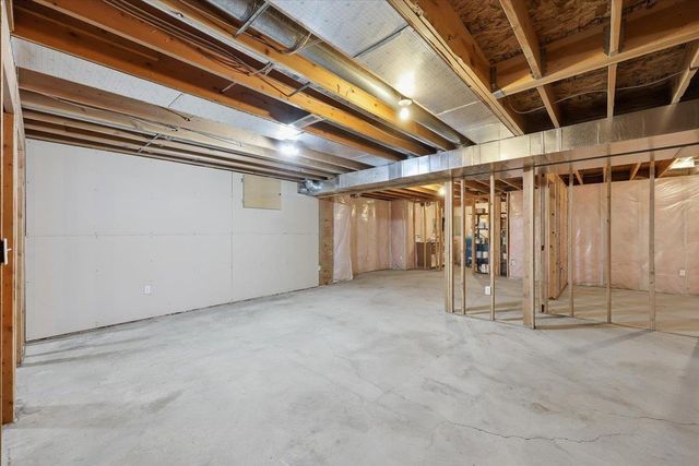 19722 E Pheasant Dr, Greenacres, WA 99016