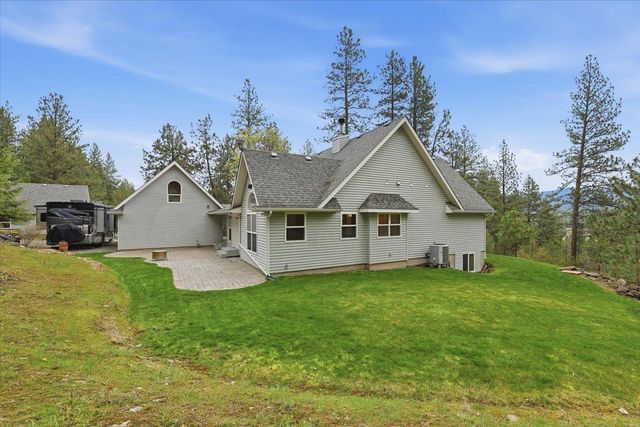 19722 E Pheasant Dr, Greenacres, WA 99016