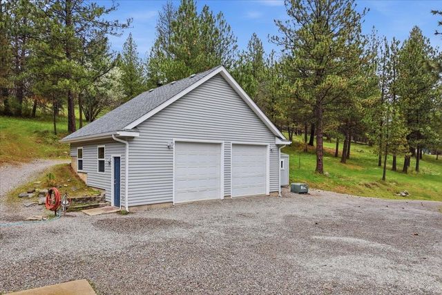 19722 E Pheasant Dr, Greenacres, WA 99016
