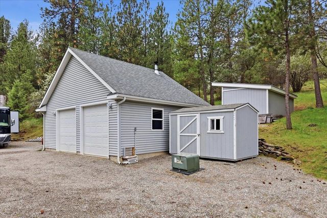 19722 E Pheasant Dr, Greenacres, WA 99016