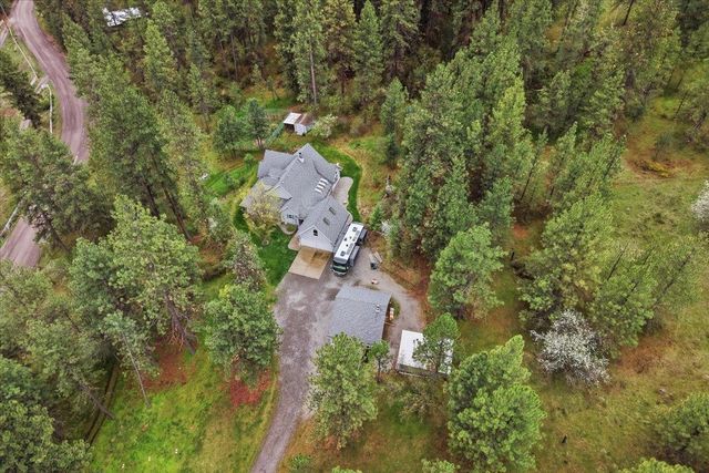 19722 E Pheasant Dr, Greenacres, WA 99016