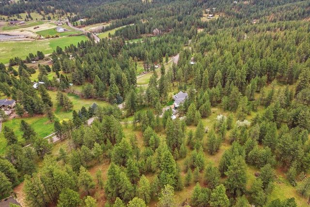 19722 E Pheasant Dr, Greenacres, WA 99016