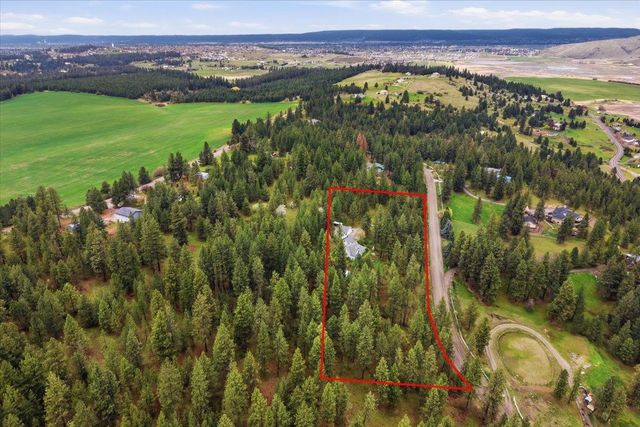 19722 E Pheasant Dr, Greenacres, WA 99016