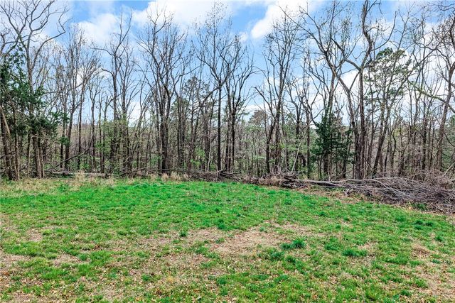 202 Silver Ridge Road, Eureka Springs, AR 72632