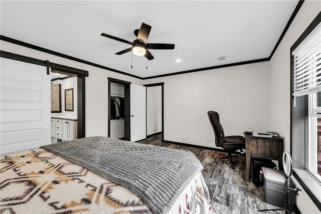 202 Silver Ridge Road, Eureka Springs, AR 72632