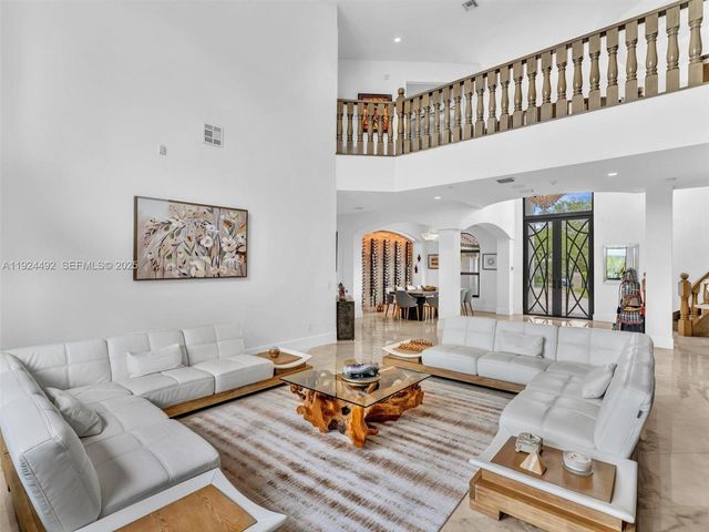 1021 NW 115th Ave, Plantation, FL 33323