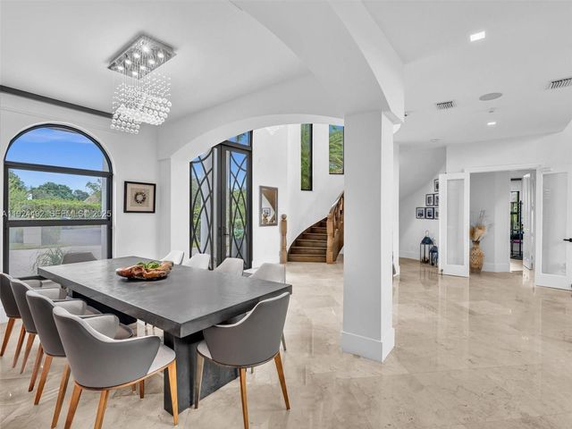 1021 NW 115th Ave, Plantation, FL 33323