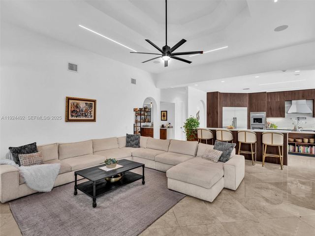 1021 NW 115th Ave, Plantation, FL 33323