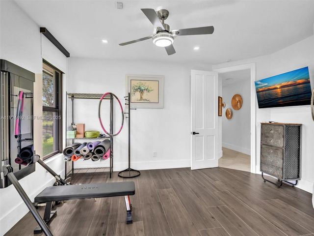 1021 NW 115th Ave, Plantation, FL 33323